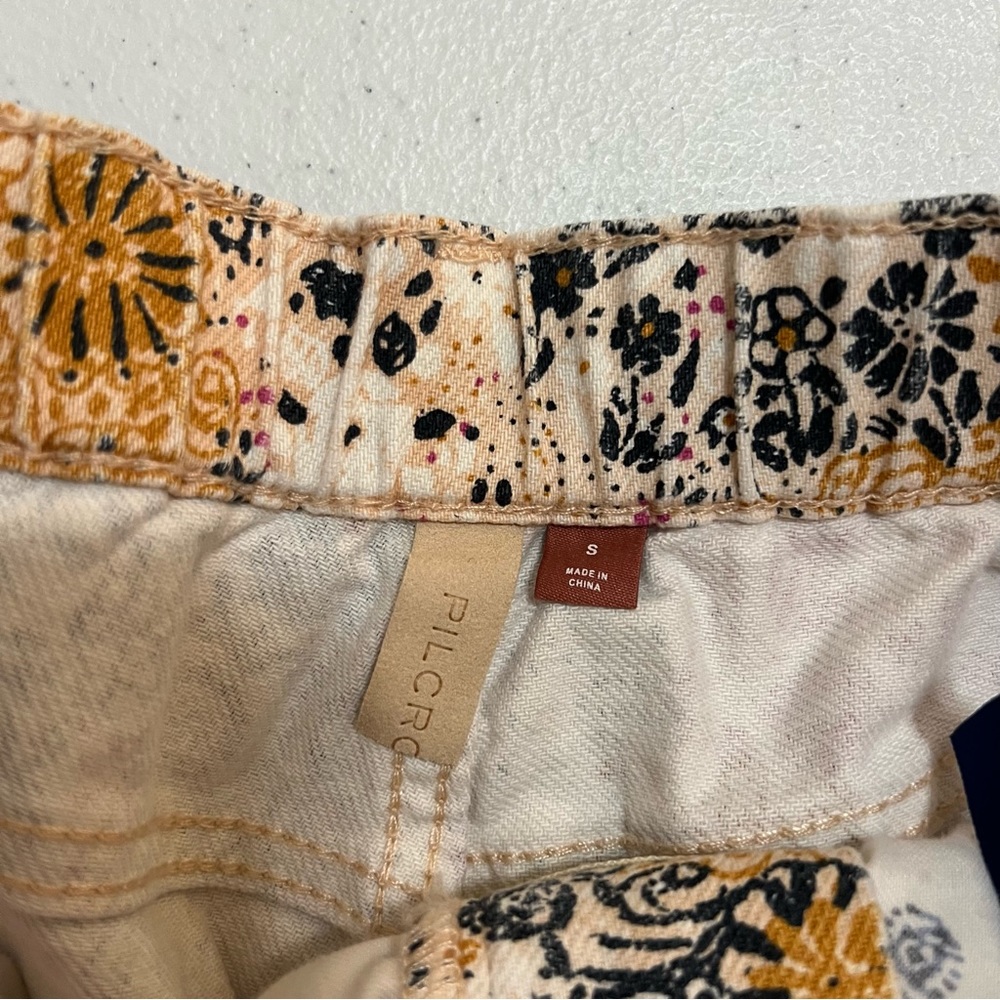 Anthropologie Pilcro Scrunchie Shorts - Picture 4 of 10
